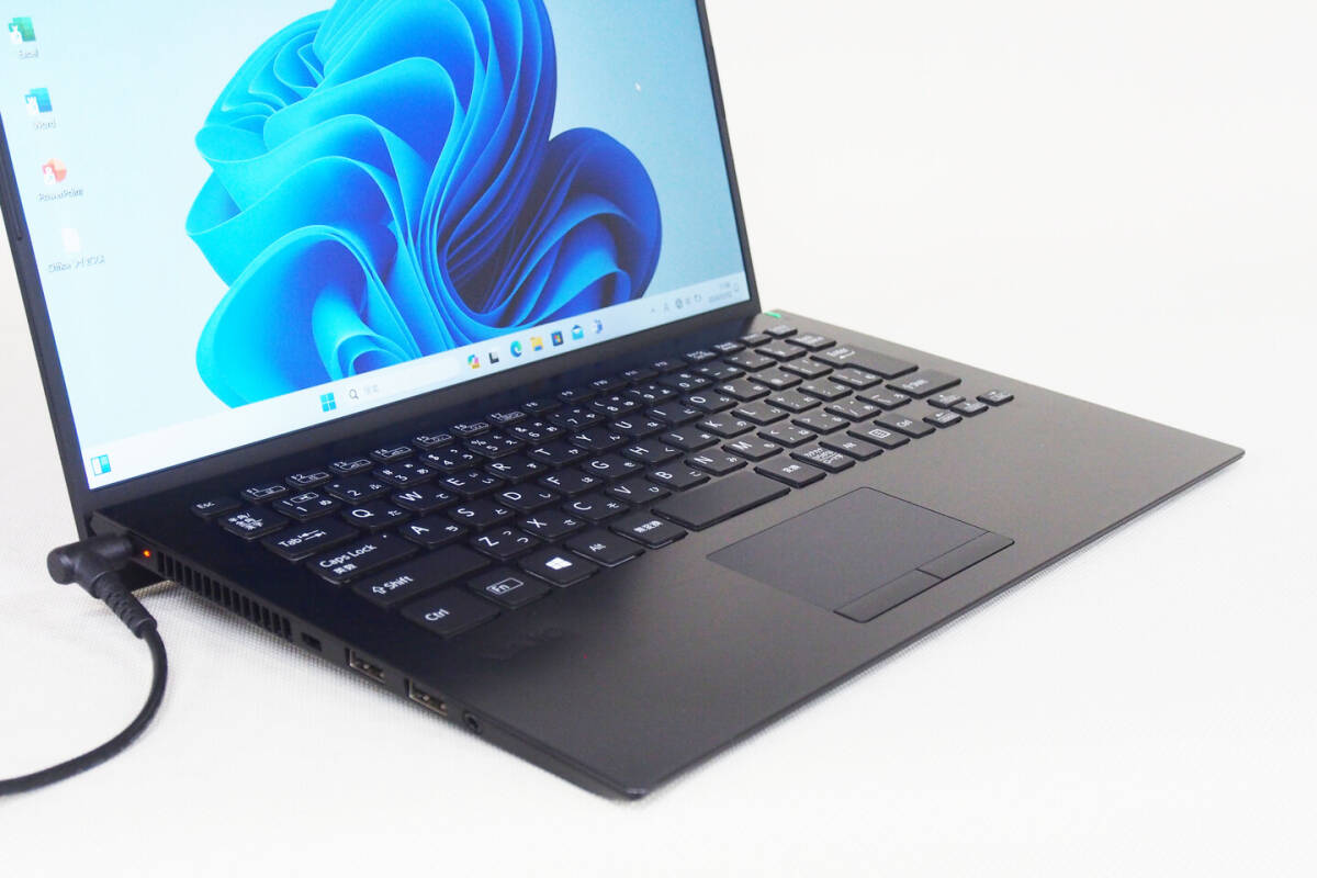 【1円～】Corei7 Win11Pro Office2021 軽量薄型 日本製 VAIO Pro PK VJPK11C11N i7-8565U RAM16GB SSD256GB 14型FHD カメラ Type-Cの画像2