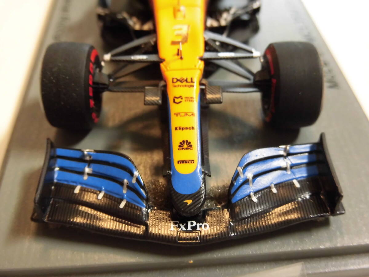 マクラーレンMCL35　バーレーンGP　2021　ダニエル・リカルド　【Spark　1/43　F1ミニカー】スパーク　タバコシール付属_画像3