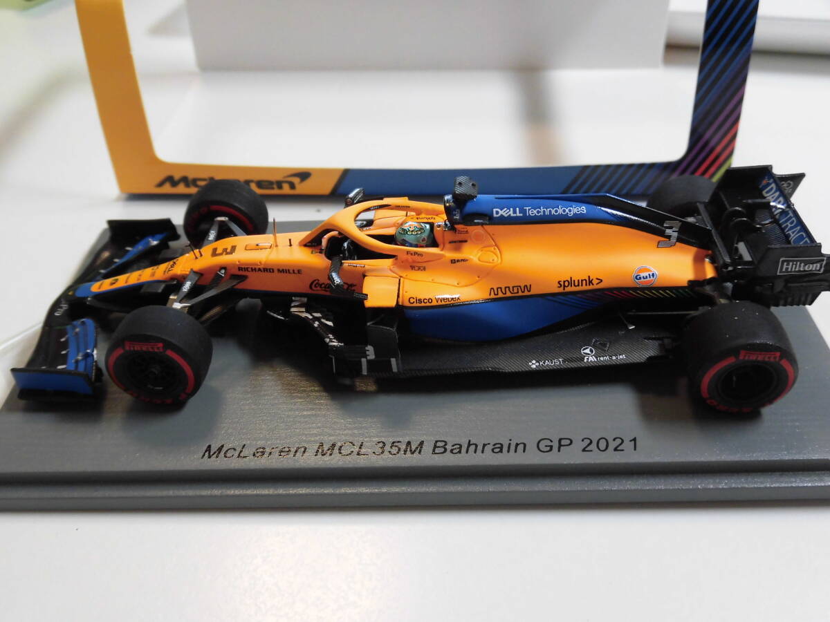 マクラーレンMCL35　バーレーンGP　2021　ダニエル・リカルド　【Spark　1/43　F1ミニカー】スパーク　タバコシール付属_画像1