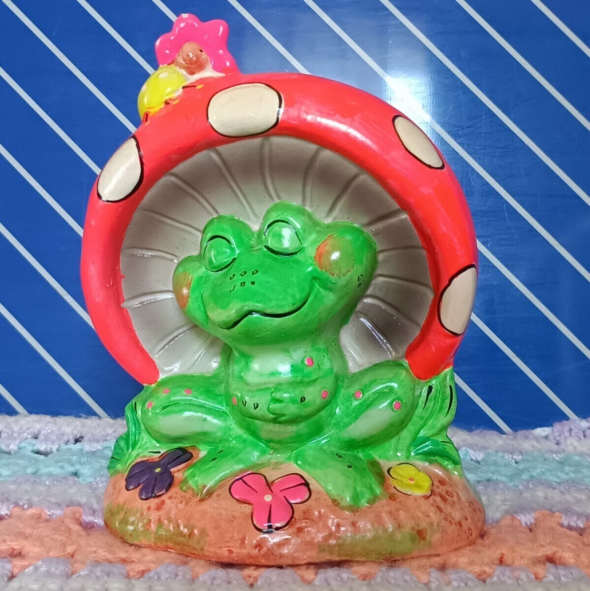 70s ビンテージ 貯金箱 かえる 蛙 カエル きのこ キノコ マッシュルーム サイケデリック 蛍光色 ヒッピー BERRIES 日本製 vintage usa の画像1