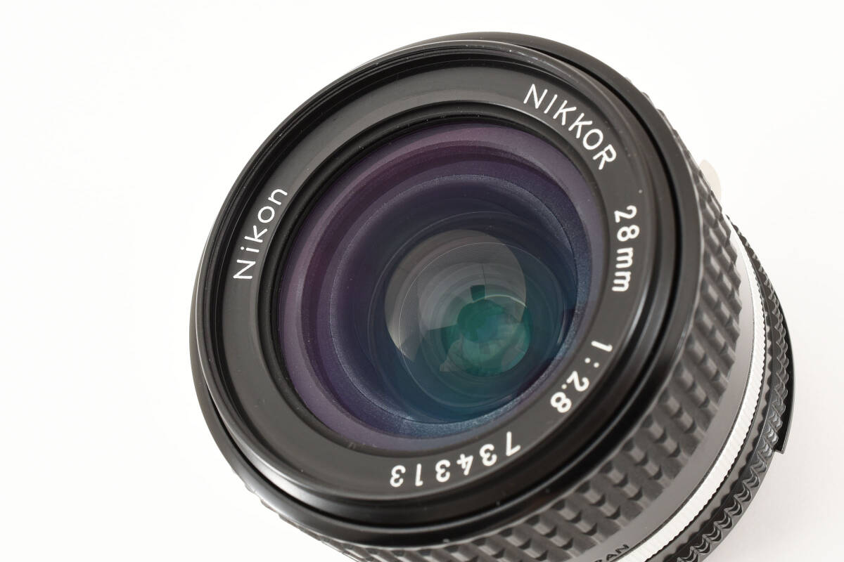 ** finest quality goods * Nikon Nikon Ai-s NIKKOR 28mm F2.8 MF lens single burnt point * clean feeling overflow beautiful exterior!#240450