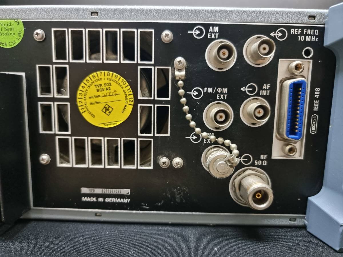 (NBC) R&S SMG シグナルジェネレータ 100kHz-1GHz Signal Generator (中古 023)_画像7