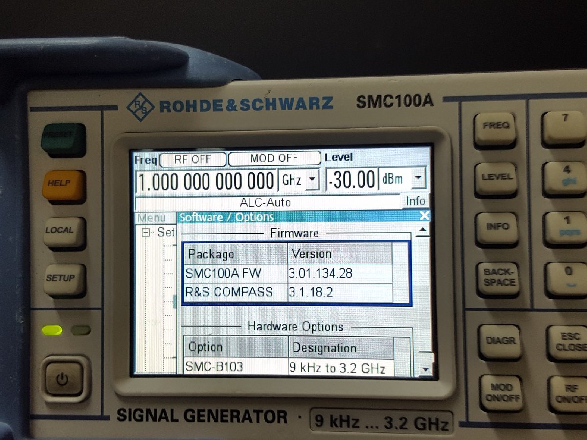 [NBC] R&S SMC100A アナログ信号発生器 9 kHz to 3.2 GHz Signal Generator, Opt. B103 (中古 3352)_画像3