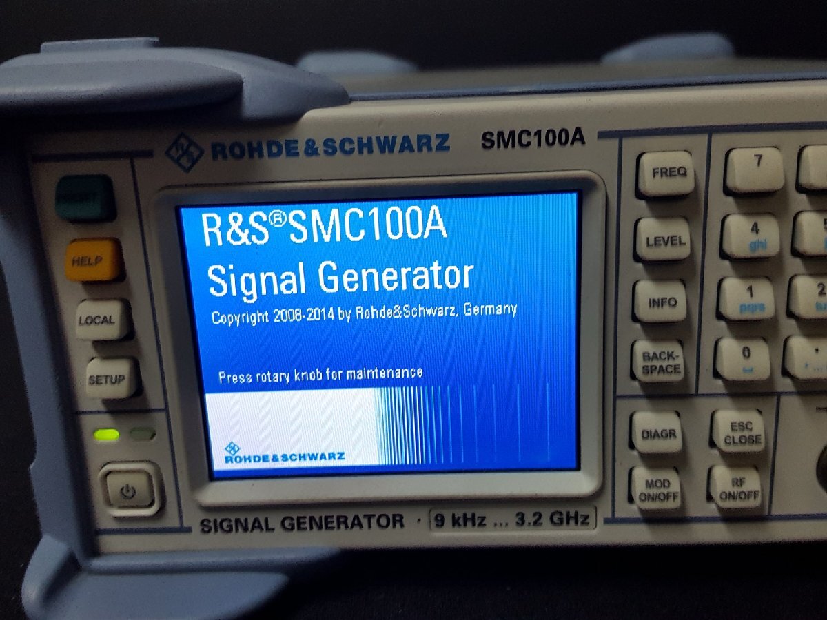 [NBC] R&S SMC100A アナログ信号発生器 9 kHz to 3.2 GHz Signal Generator, Opt. B103 (中古 3989)_画像2