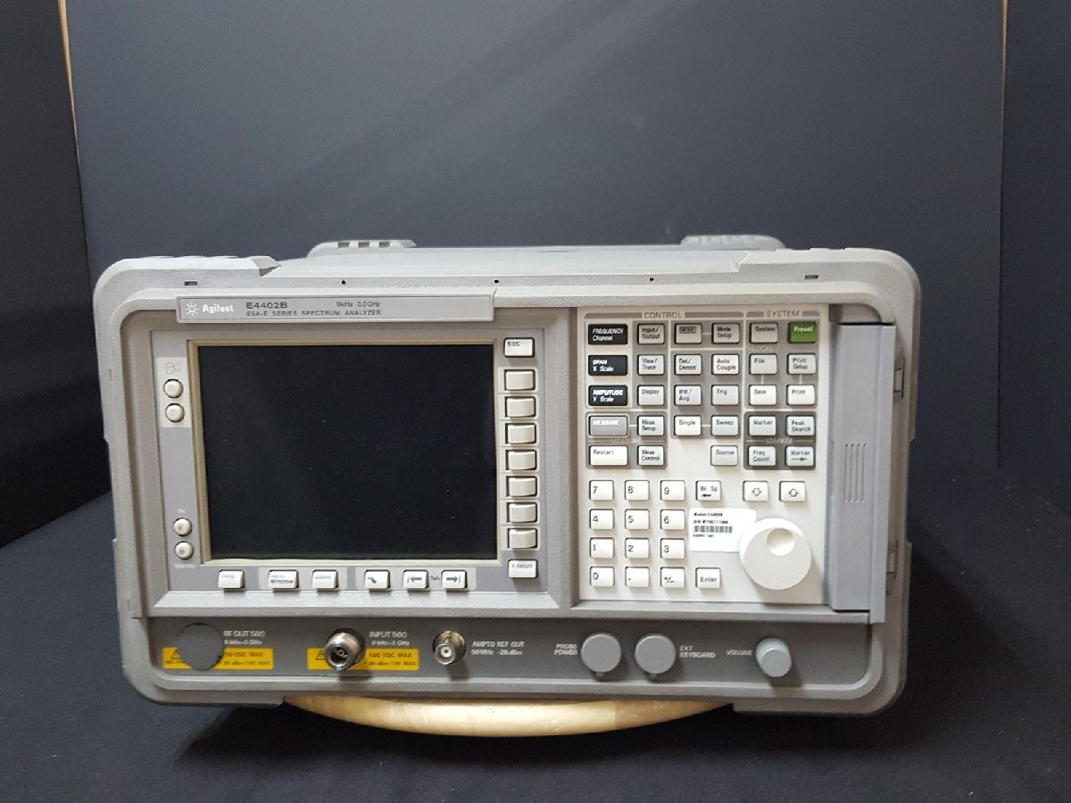 [NBC] Agilent E4402B スペクトラムアナライザ 9kHz～3GHz ESA-E Spectrum Analyzer, Opt. 1DS 1DR B72 1D5 A4H BAA AYX (中古 1988)_画像1