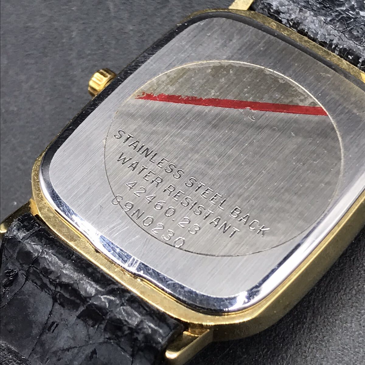 M490 電池交換済み WALTHAM ウォルサム 42460.23 ゴールド文字盤 3針 デイト 腕時計 QZ クォーツの画像7