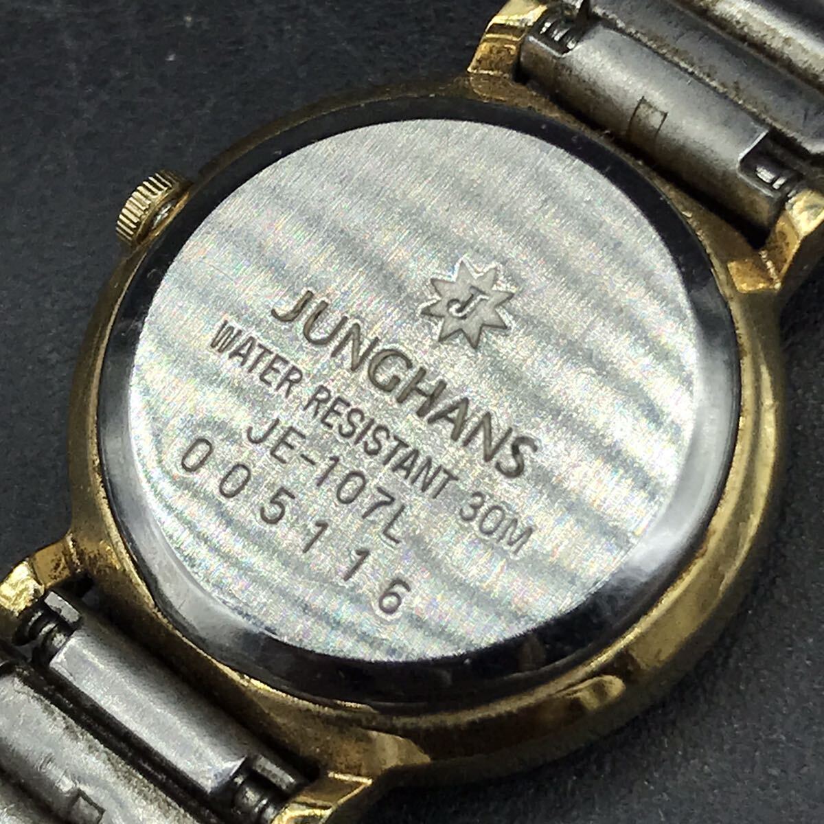 M495 電池交換済み JUNGHANS ユンハンス MEISTER マイスター JE-107L レディース 黒文字盤 3針 腕時計 QZ クォーツの画像7