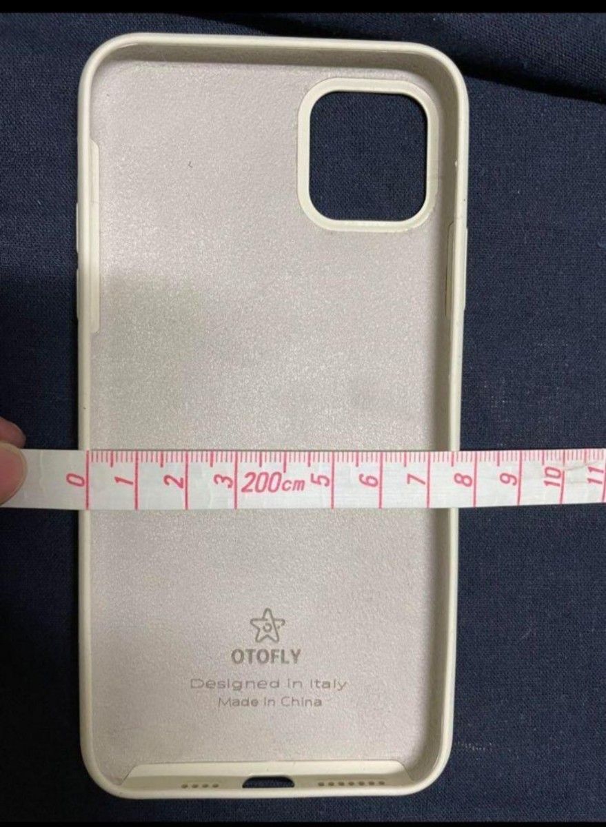 OTOFLY iPhone 11Pro Max ケース　白色　シリコン
