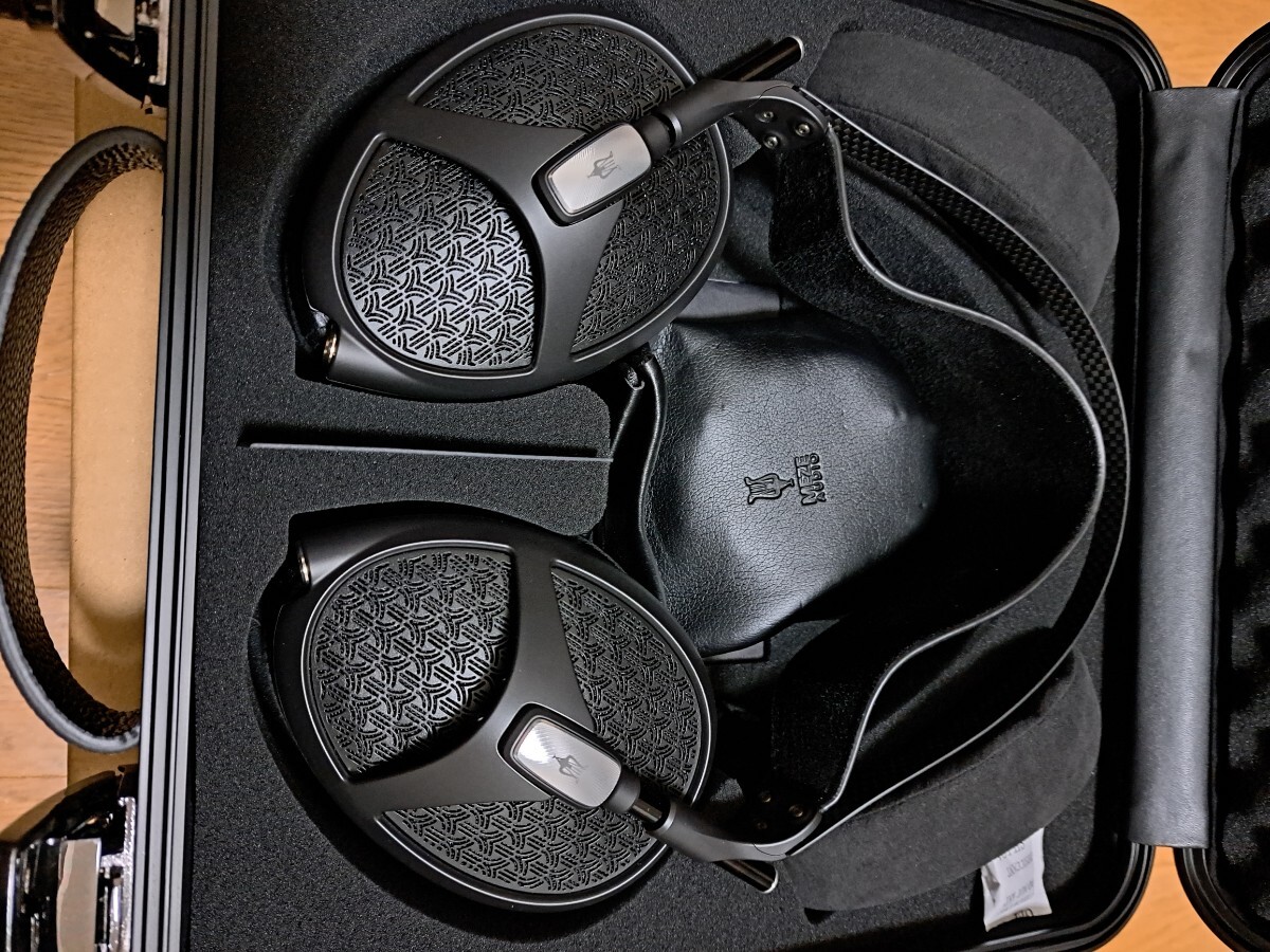 94500円 Meze Audio (メゼオーディオ) Empyrean II 試聴のみ 94500円 Meze Audio (メゼオーディオ) Empyrean II 試聴のみ