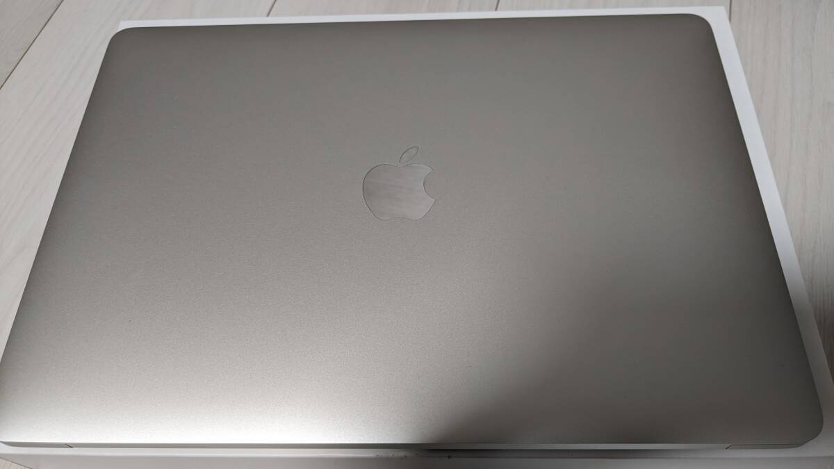 MacBook Air 2020 M1 シルバー Apple Silicon メモリ 8GB SSD 256GB US 英字キーボード 13インチの画像2