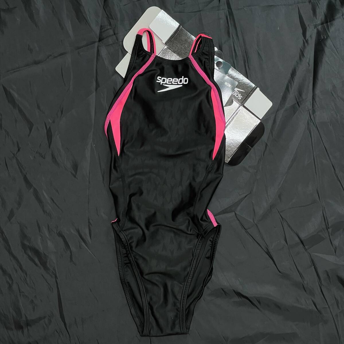 新品 ゴールドウィン SPEEDO フレックスシグマ 女子 競泳水着 ミディアムでも結構ハイレグ ハイカット レア 黒 ピンク グラビア 部活 Σの画像1