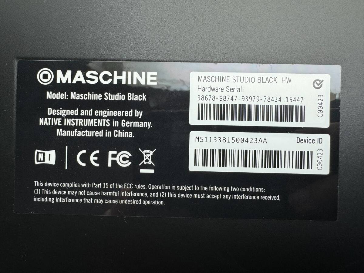 ◆MASCHINE STUDIO Black HW ビート・プロダクション・ツール 中古現状品 通電確認済◆R0743