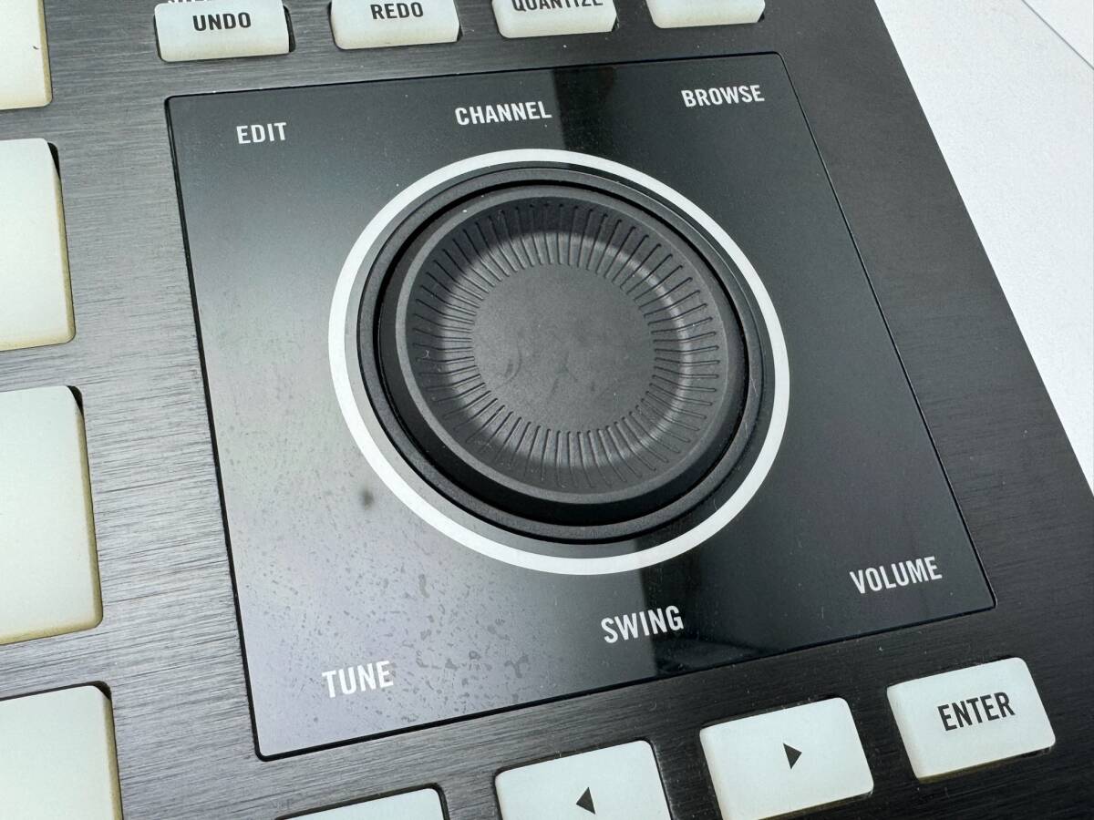 ◆MASCHINE STUDIO Black HW ビート・プロダクション・ツール 中古現状品 通電確認済◆R0743