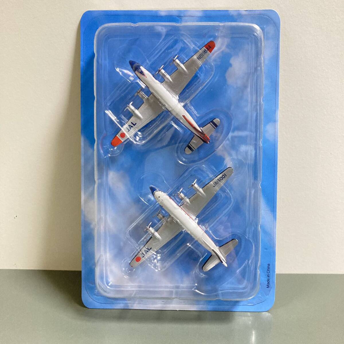 デアゴスティーニ JAL旅客機コレクション 1/400 No.26 DOUGLAS DC-6B ２機セット の画像1