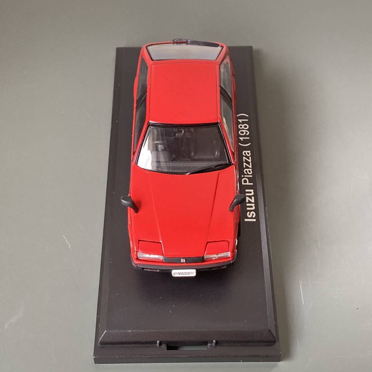 アシェット 国産名車コレクション 1/43 いすゞ ピアッツァ 1981 赤 の画像7