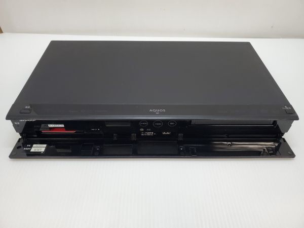 SE2905-0405-96【中古・現状品】 SHARP シャープ AQUOS アクオス BD-S570 ブルーレイディスクレコーダー 2015年製 本体のみ ※通電のみ確認_画像5