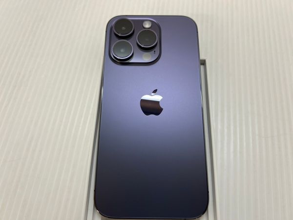 SD512-240418-108【中古】Apple iphone 14 Pro 128GB SIMフリー アップルストア購入品 ディープパープルの画像9