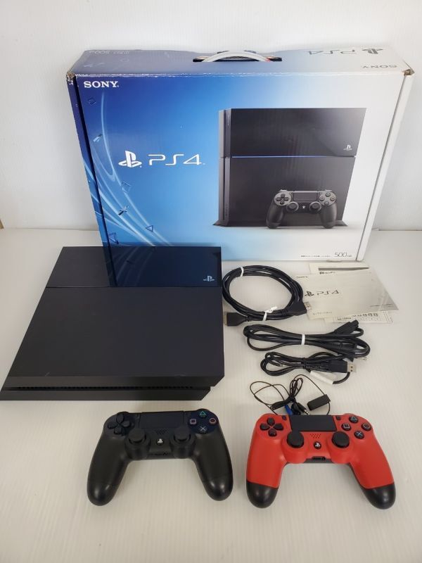 SE2996-0426-46 【中古】 SONY PlayStation4 PS4 CUH-1000A B01 500GB ジェット・ブラック 本体 ワイヤレスコントローラー2点付の画像1