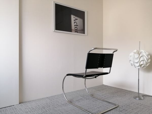 MR10 Sling Lounge Chair In Italia / Mies VanDerRohe #Knoll #Cassina #大塚家具 北欧 椅子 チェア マルトスタム ブロイヤー イタリアの画像5