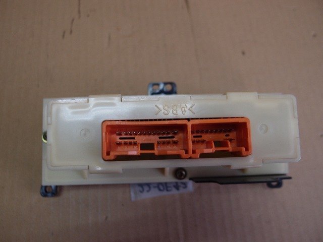 * Toyota CALDINA Caldina ST195 H8 year air conditioning switch air conditioner switch 88650-2B510 22-0F42