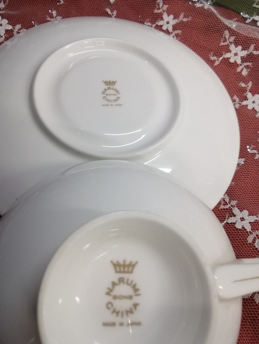 g_t U342 NARUMI bone china(ナルミボーンチャイナ) 人気の高い薔薇カレスシリーズ　カップ&ソーサーです。一客　中古_画像5