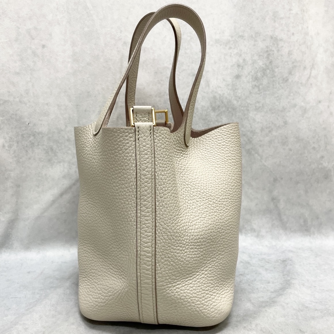 1円〜美品 HERMES エルメス ピコタンロック18/PM トリヨンクレマンス べトン ゴールド金具 C刻印 ハンドバックの画像3