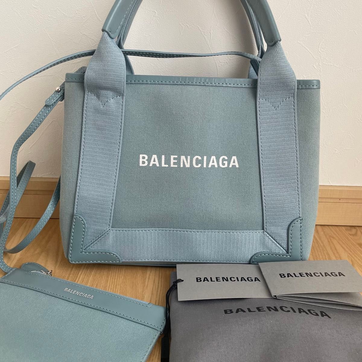 新作　極美品　BALENCIAGA バレンシアガ　ネイビーカバス　トートバッグ　XS 水色　2way ショルダーバッグ