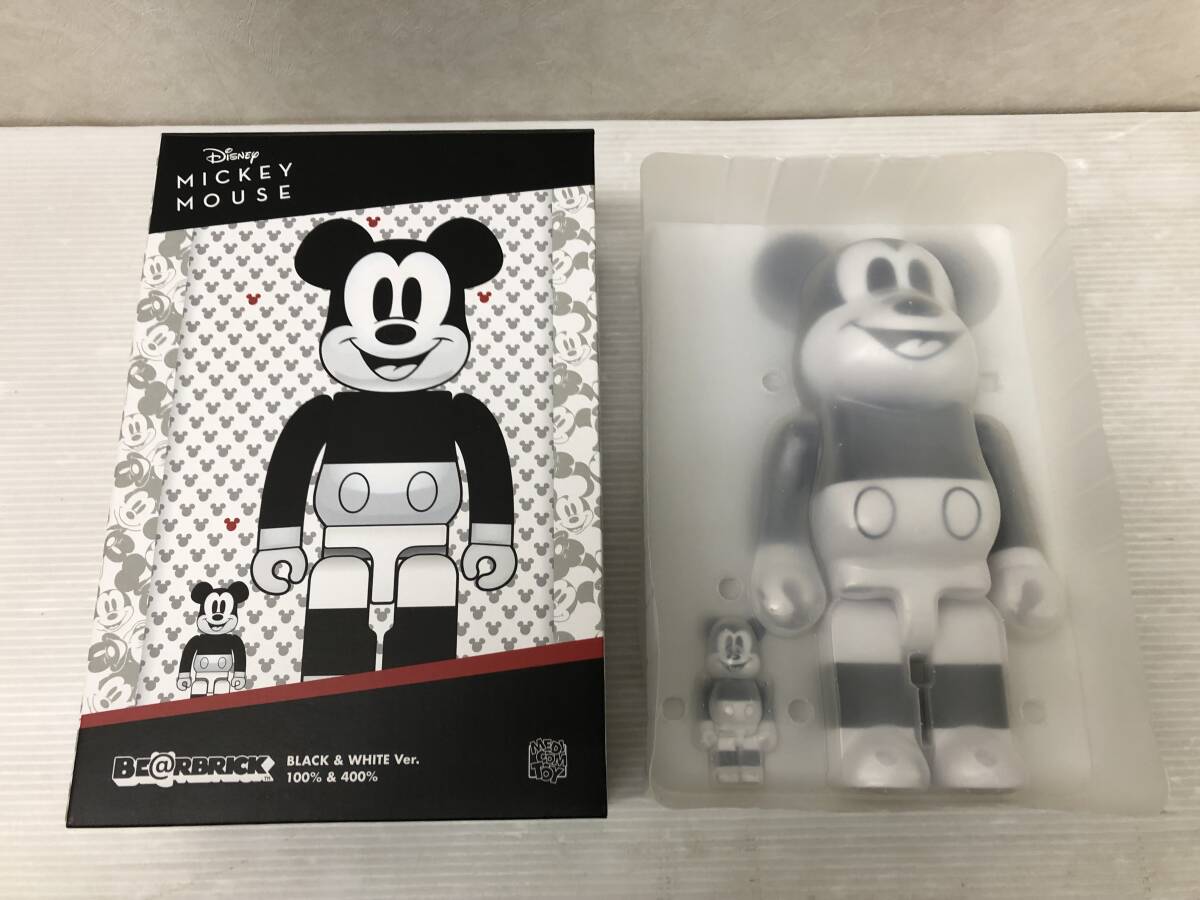 ディズニー ベアブリック ミッキーマウス ブラック＆ホワイトver. 100% & 400% BE@RBRICK 中古品 sygdis074479の画像3