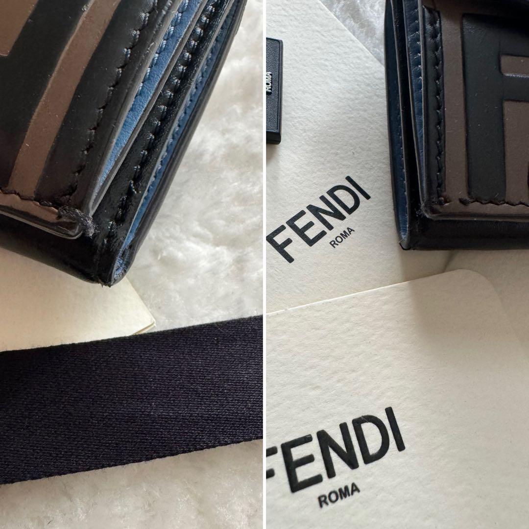 【極上美品】 111 FENDI フェンディ 3つ折り財布