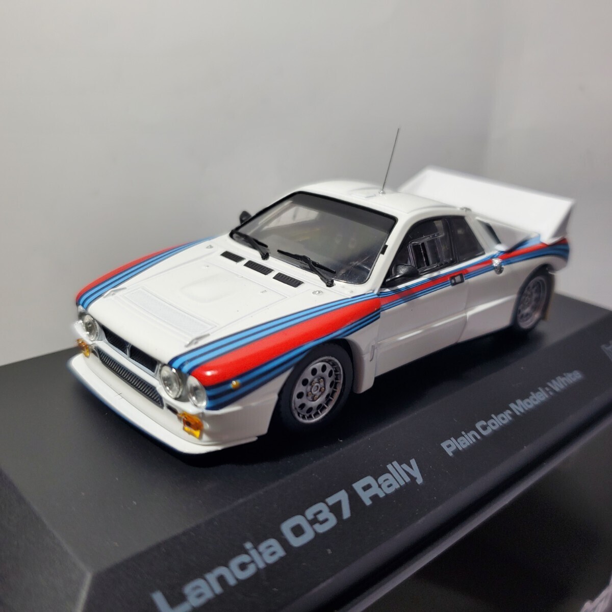 HPI・ racing 1/43「LANCIA 037 Rally」プレーンカラー 白 新品未使用 209の画像5