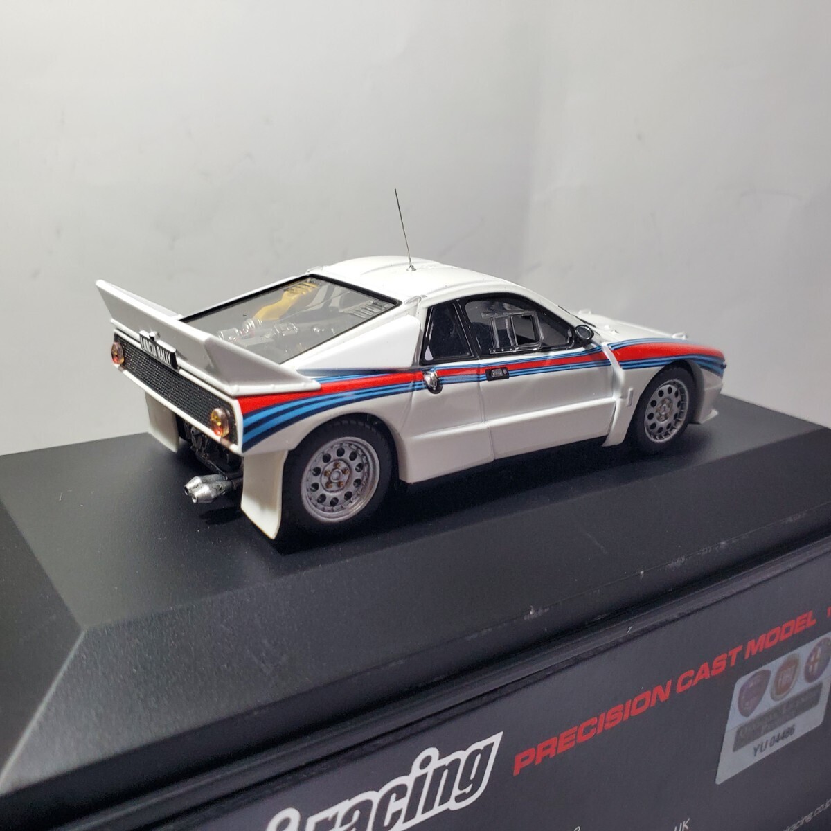 HPI・ racing 1/43「LANCIA 037 Rally」プレーンカラー 白 新品未使用 209の画像6