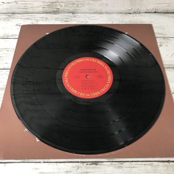 8gc4 AEROSMITH TOYS IN THE ATTIC US盤 レコード LP盤 洋楽 アルバム 音楽 バンド オーディオ エアロスミス 1000-_画像4