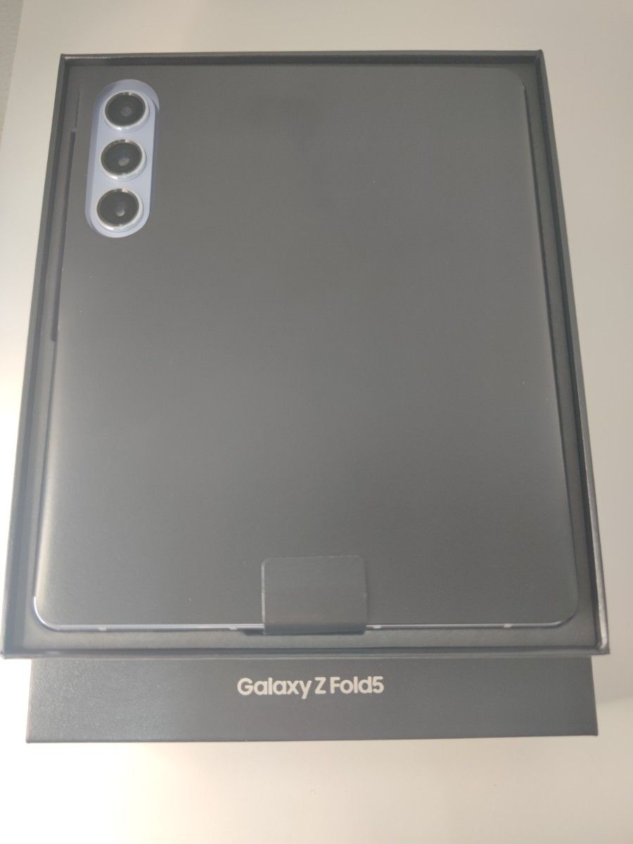 美品】Galaxy Z Fold5 512 GB アイシーブルー 韓国版 Simフリー 美品】Galaxy Z Fold5 512 GB アイシーブルー 韓国版 Simフリー