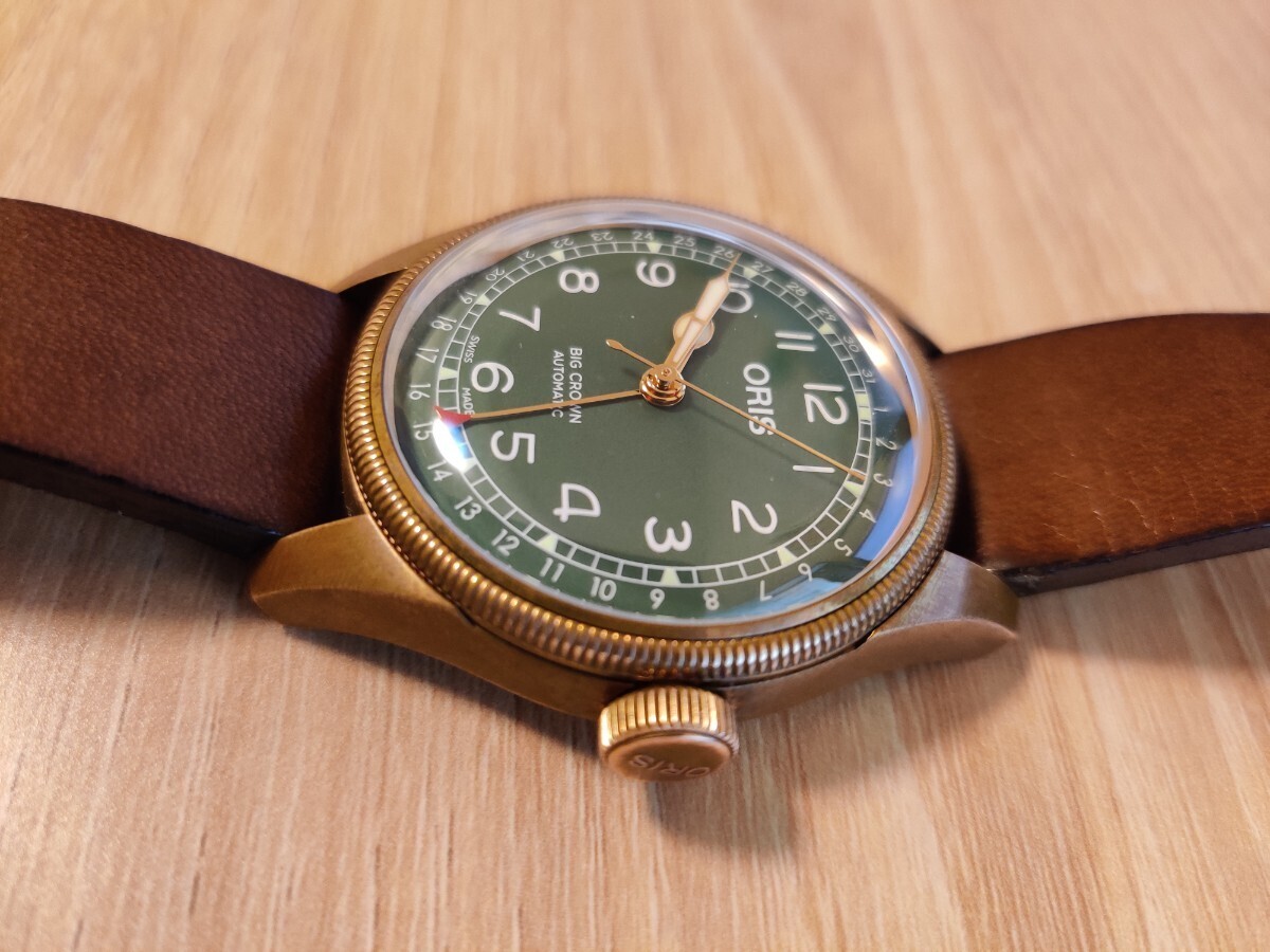 ORIS オリス ビッグクラウン ブロンズ/革 ポインターデイト 自動巻き 裏スケ グリーン 文字盤 腕時計 80周年記念モデル の画像4