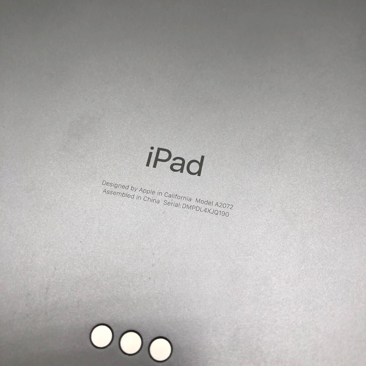【ジャンク】Apple iPad Air 第4世代 10.9インチ 2020年モデル　(管理記号:Z)_画像3