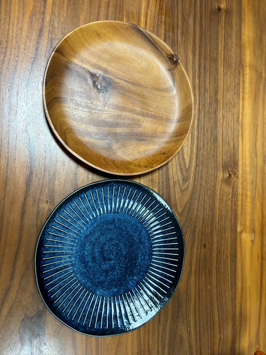 皿　２枚　ニトリ 木製　磁器　