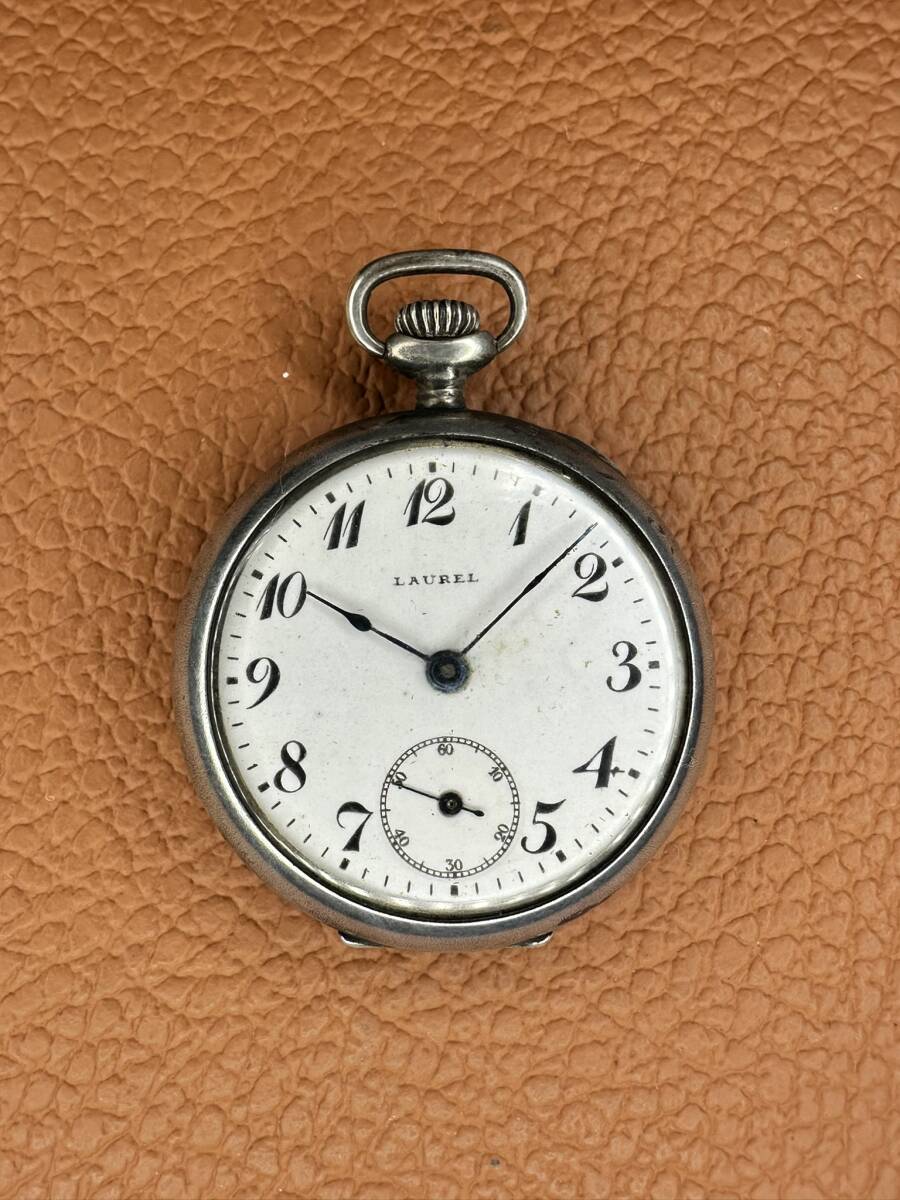 国産初腕時計 ローレルの懐中時計の画像1