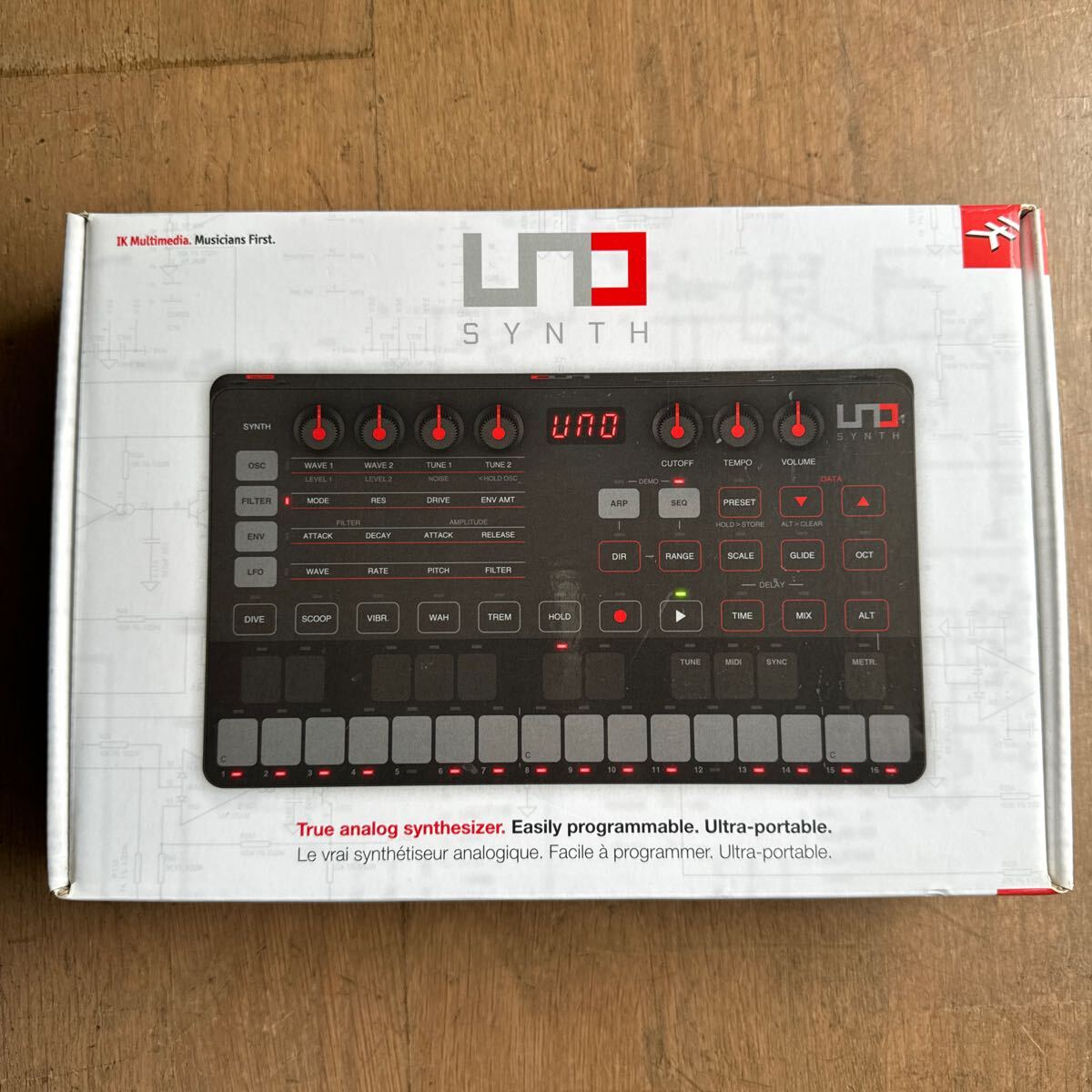 【新品未開封】IK Multimedia UNO Synth アナログシンセサイザー_画像1