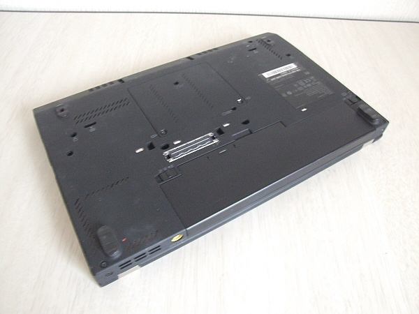 ☆高速SSD搭載 Lenovo ThinkPad X220i 第二世代 Core i3-2350M 2.30GHz/4GB/SSD 240GB/12.5型/Windows10☆4147_画像3