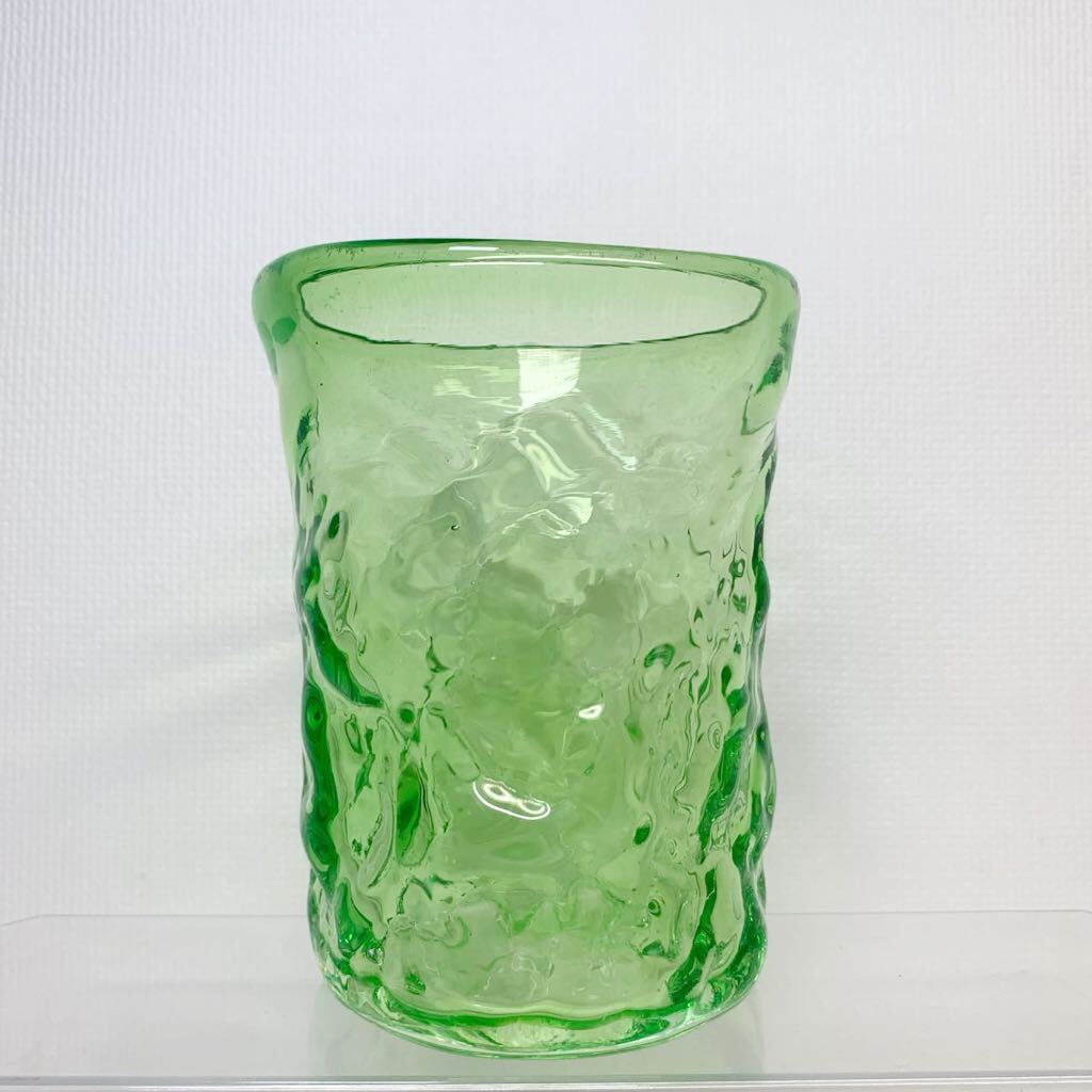 翡翠色グラス　タンブラー　コップ　ガラス　変形グラス　高さ11cm　直径 8cm_画像2