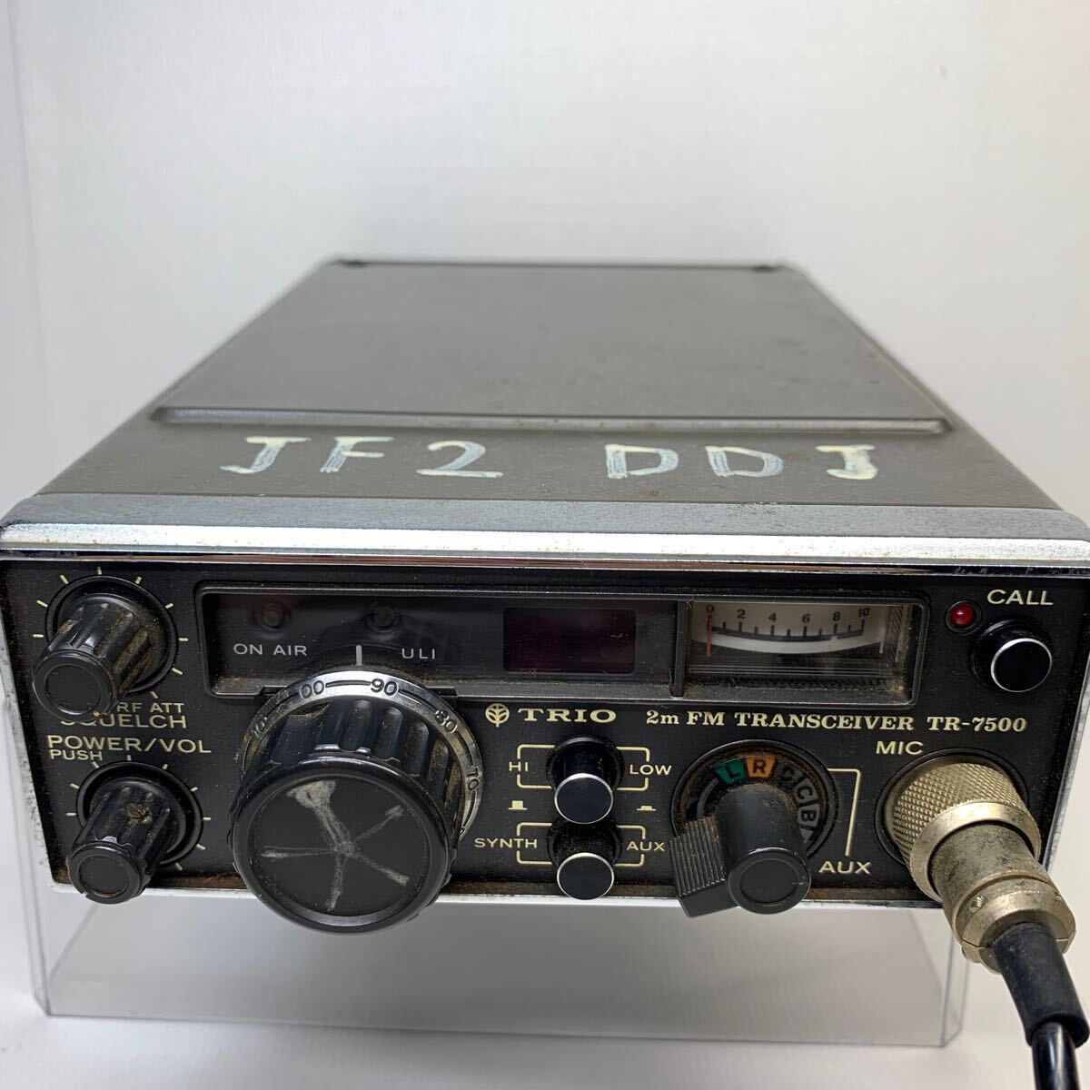 TRIO　トリオ　FM TRANSCEIVER　トランシーバー　TR-7500　無線機　KENWOOD DYNAMIC MICROPHONE 付き　動作未確認　_画像3