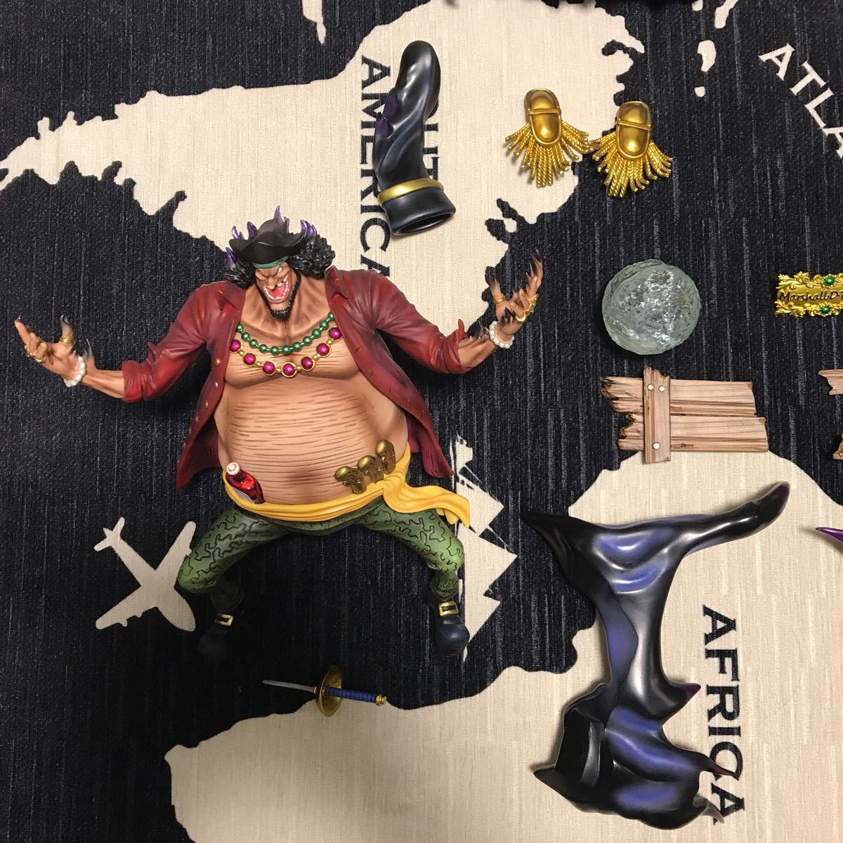 緊身滑雪服模型黑鬍鬚teach 七武海 原文:ワンピース フィギュア 黒ひげ ティーチ 七武海