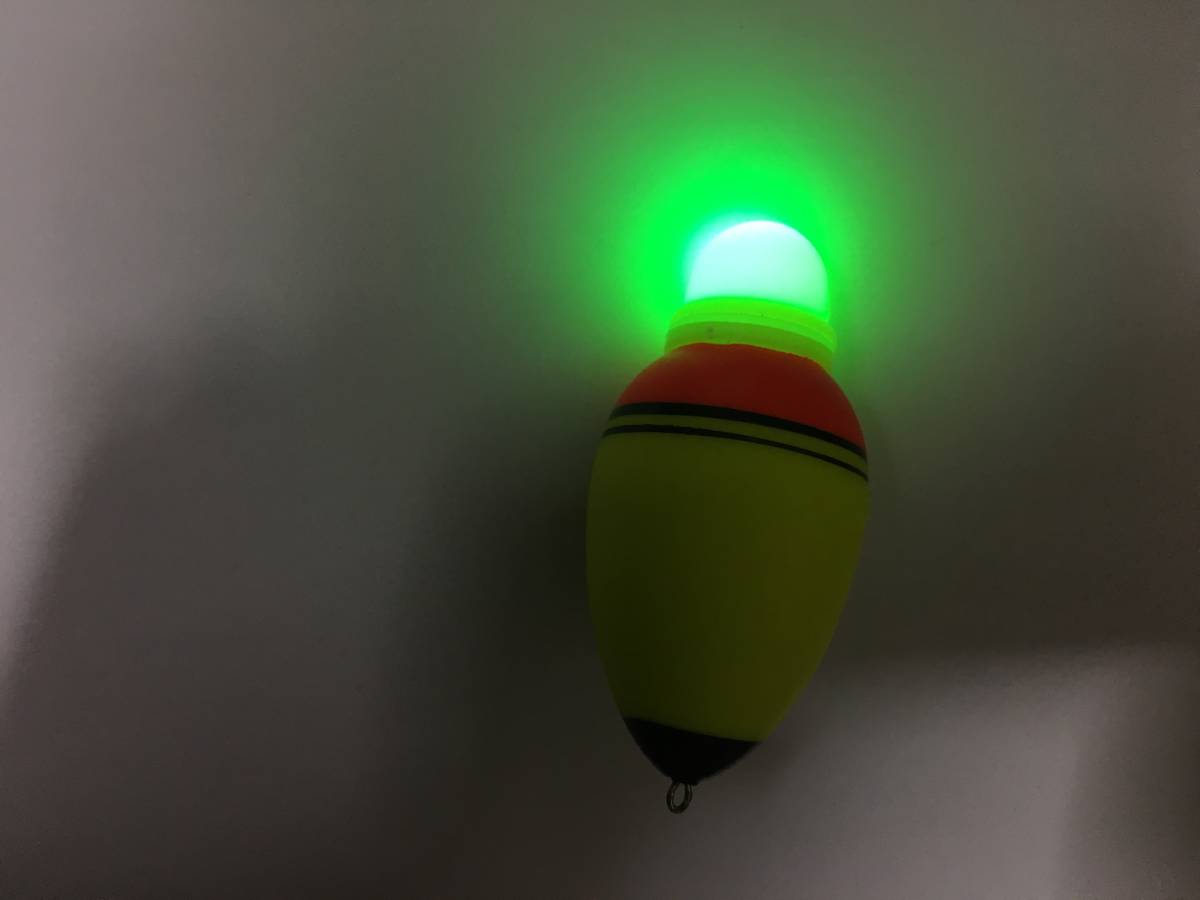 送料無料 LED 電気うき ２こset 電池付き タチウオ シーバス メバル イカ 青物 サビキ チヌ アジの画像5