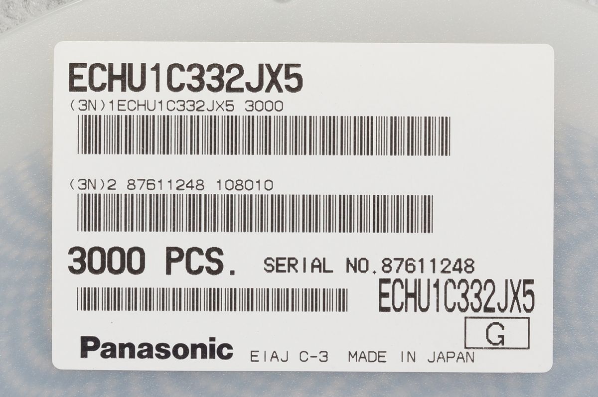 Panasonic チップ型積層メタライズ PPS フィルムコンデンサ ECHU1C332JX5 ( 0.0033μF ±5％ 16V/DC ) 未使用長期保管品　50個 1組_画像4