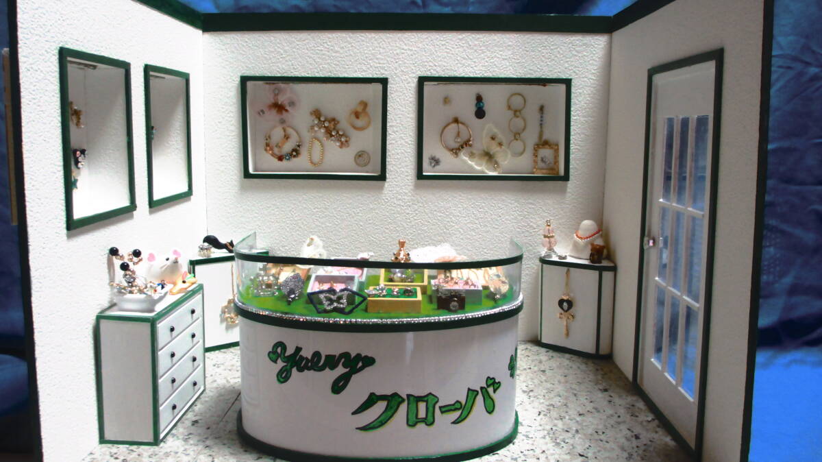 ドールハウス完成品 ミニチュアハウス インテリア 海の家 二階 ドールハウス完成品 ミニチュアハウス インテリア 海の家 二階