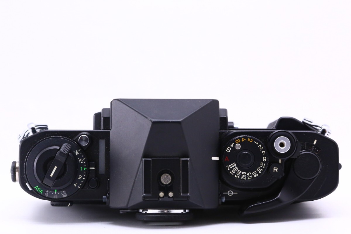【ボディ極上品】Canon New F-1 アイレベル + New FD 50mm F1.8 MF一眼レフ フイルムカメラ ボディ レンズセット #1245212457の画像6