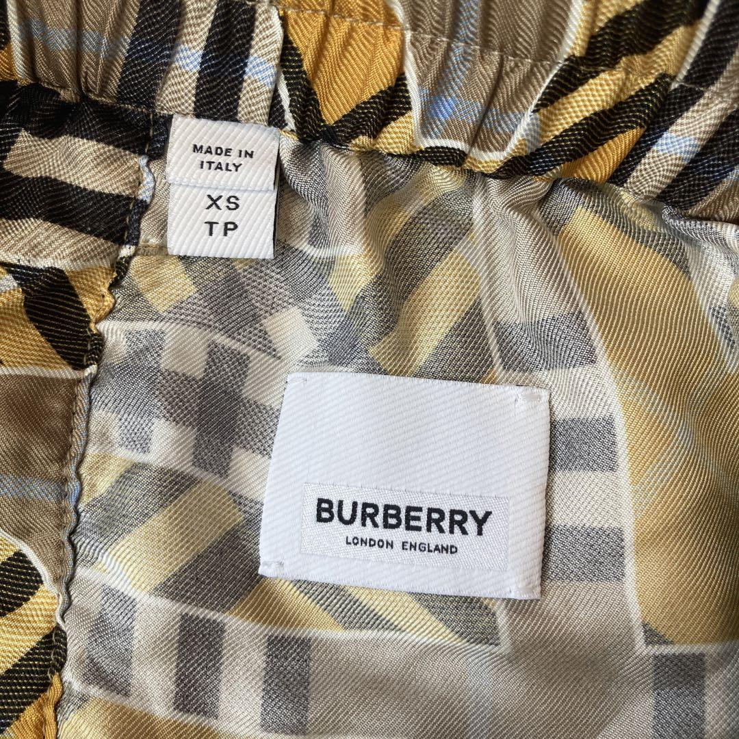 【未使用級】BURBERRY ハーフパンツ シルク ノバチェック_画像3