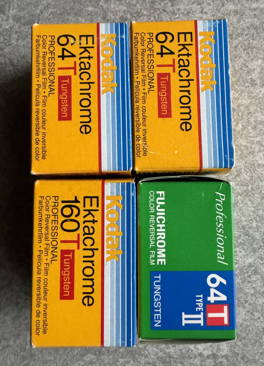 富士フイルム FUJICHROM 64T TYPE-II・Kodak コダック Ektachrom 64T ・160T タングステンのカラーリバーサル　36枚x4本　未使用　期限切れ_画像2