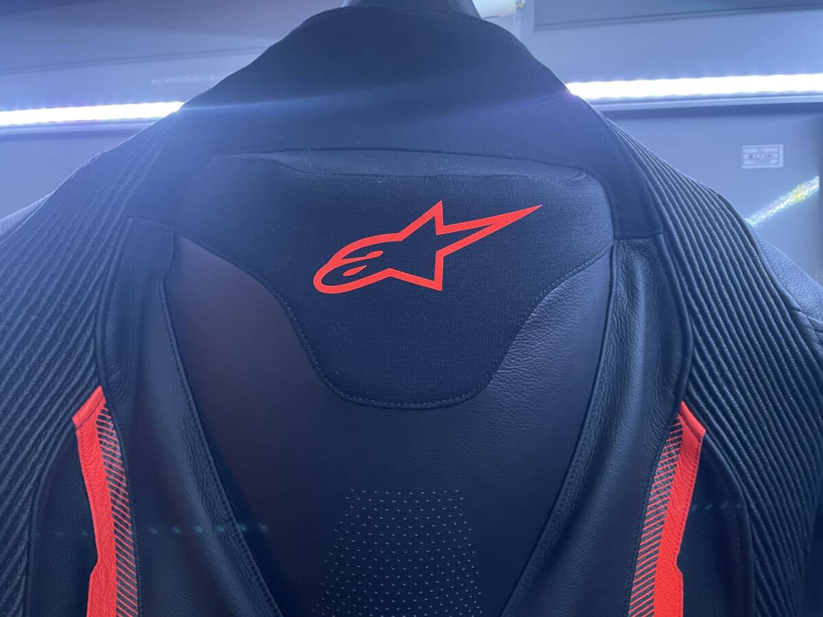  Alpine Stars MISSILE V2 leather suit black / fluorescence red 52 size 
