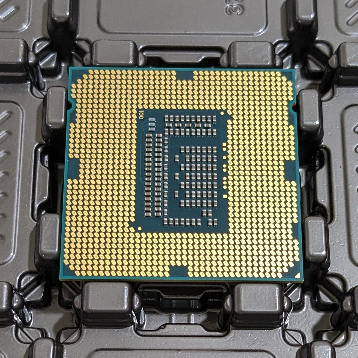 ■Intel Core i7 3770K SR0PL LGA1155 CPU デスクトップ Ivy Bridge 正規動作品の画像2